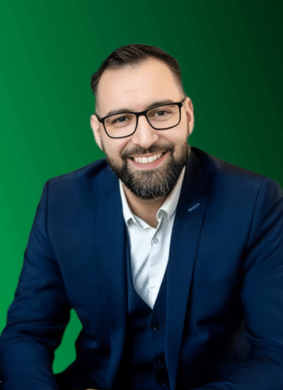 Elias Esen bewertet das Startup Coaching von Moritz Grumbach mit 5 Sternen